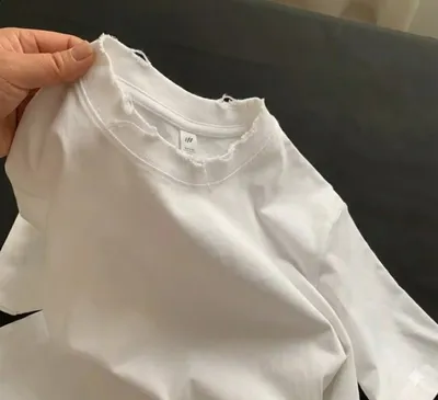 Tear Shirt Collar (Damage Simulation)